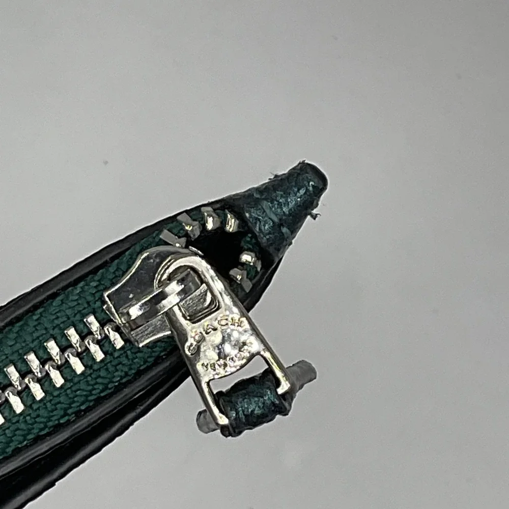 Coach zip top